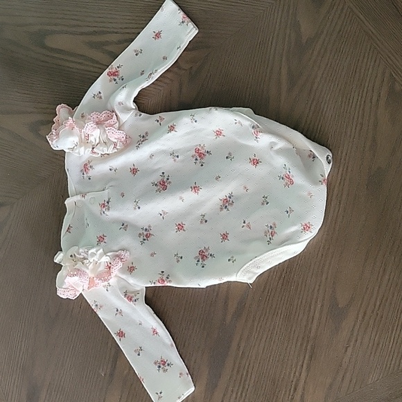 0 To 3 Oneise Set - Picture 5 of 6